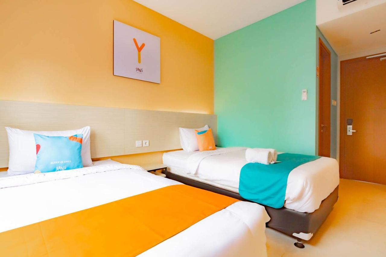 Sans Hotel Alexander Bandung Buitenkant foto